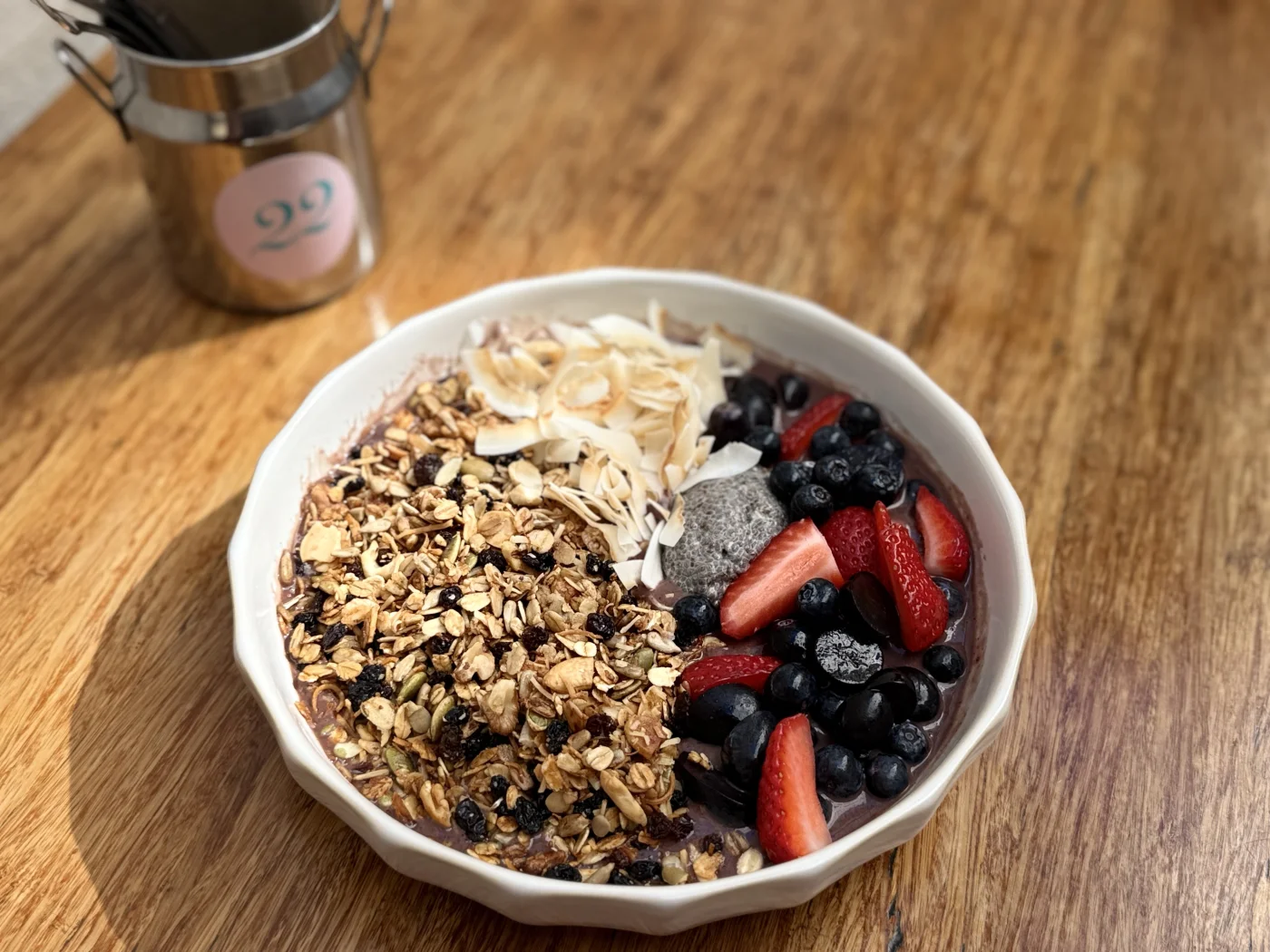 Granola breakfast bowl with berries