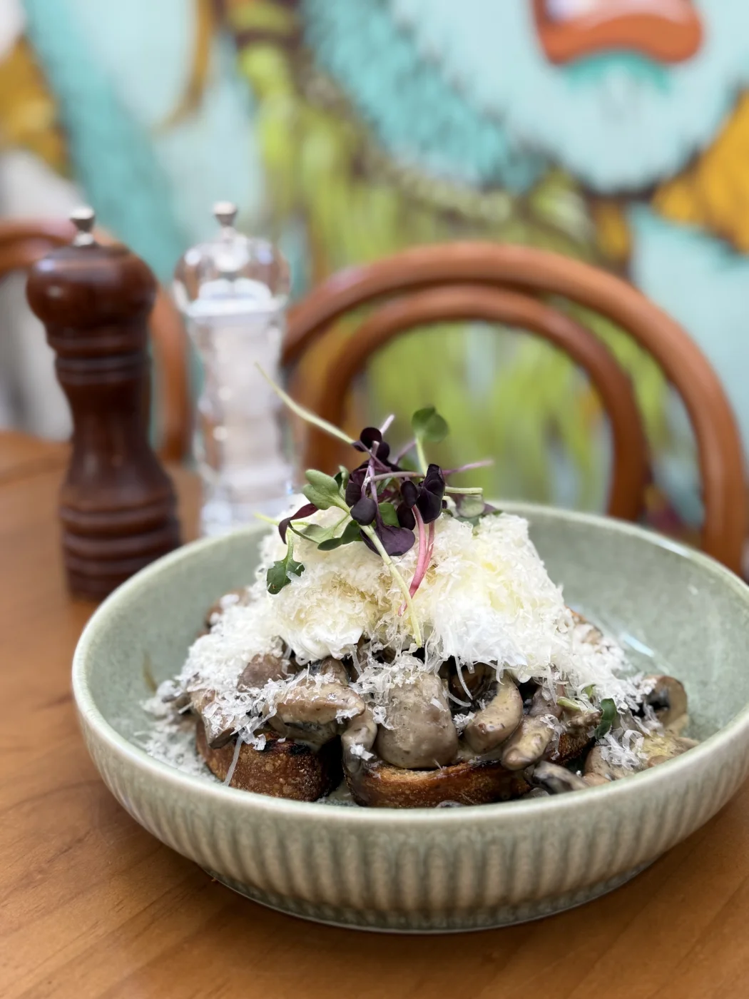 Mushrooms with poached egg and parmesan